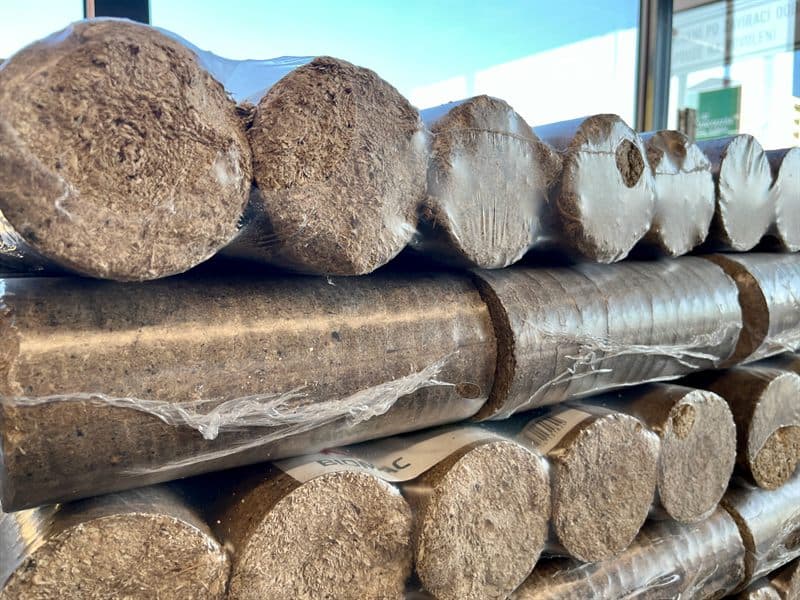 Briquetas de madera en Sanxenxo
